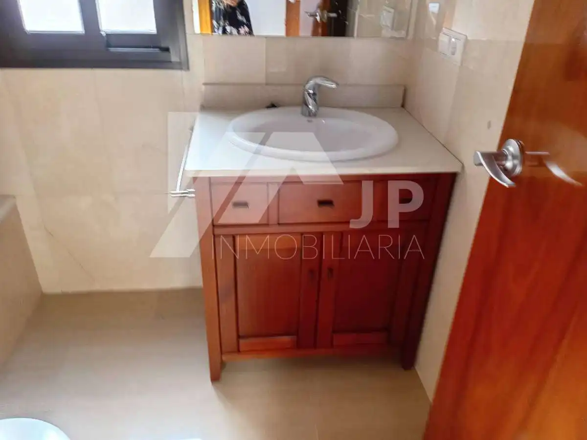 Piso de 120 m² en Granada