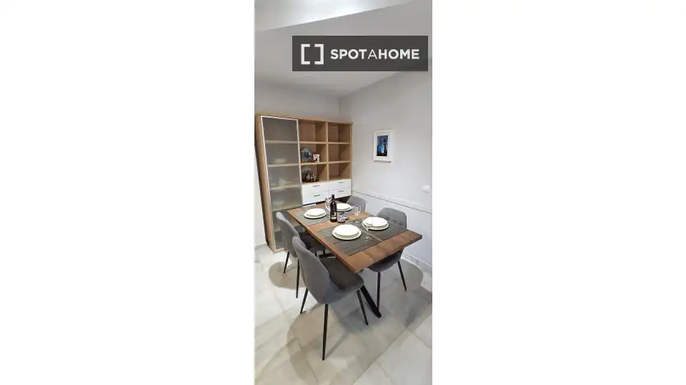 Habitación 120 m², Sevilla