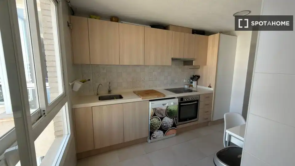 Habitación 104 m², Alicante