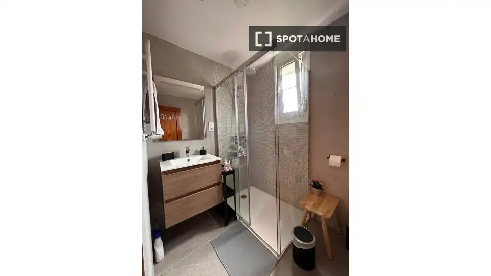 Habitación 230 m², Piélagos
