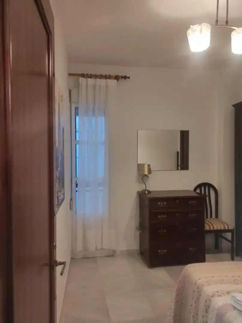 Habitación 100 m², Sevilla