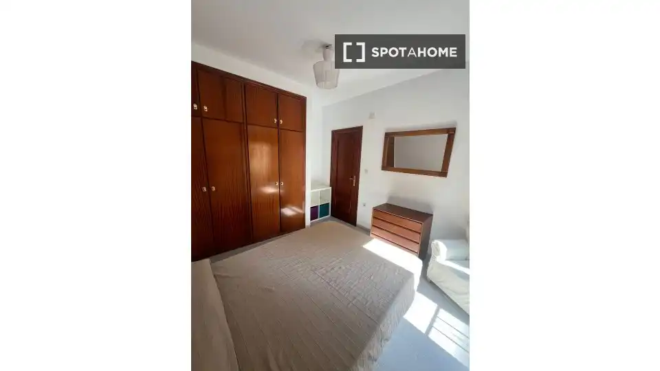 Habitación 52 m², Granada