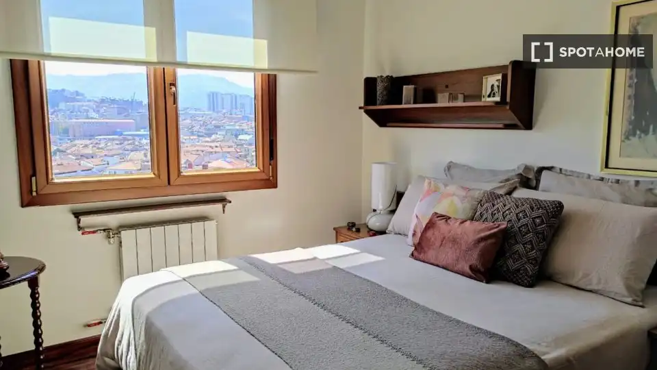 Habitación 102 m², Bilbao