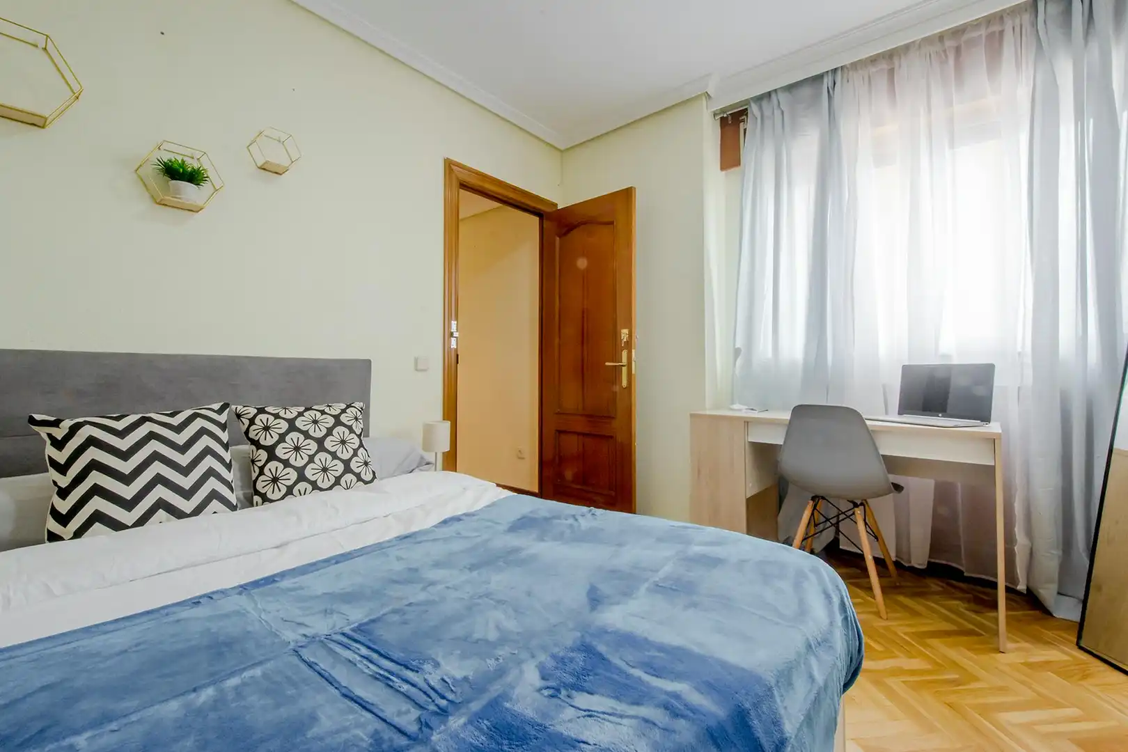 Habitació de lloguer, Madrid