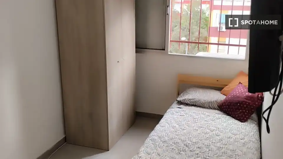 Habitación 80 m², Sevilla