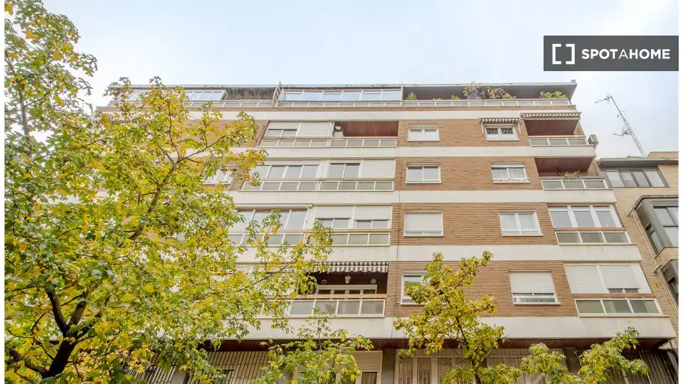 Habitación 800 m², Madrid