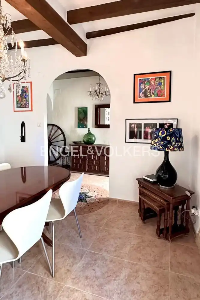 Casa de 160 m² en Oliva