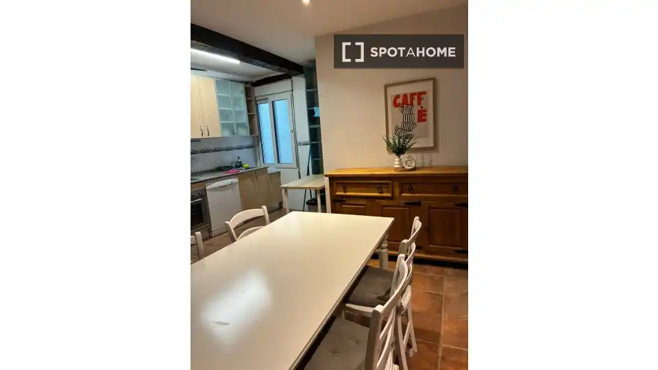 Habitación 150 m², Bilbao