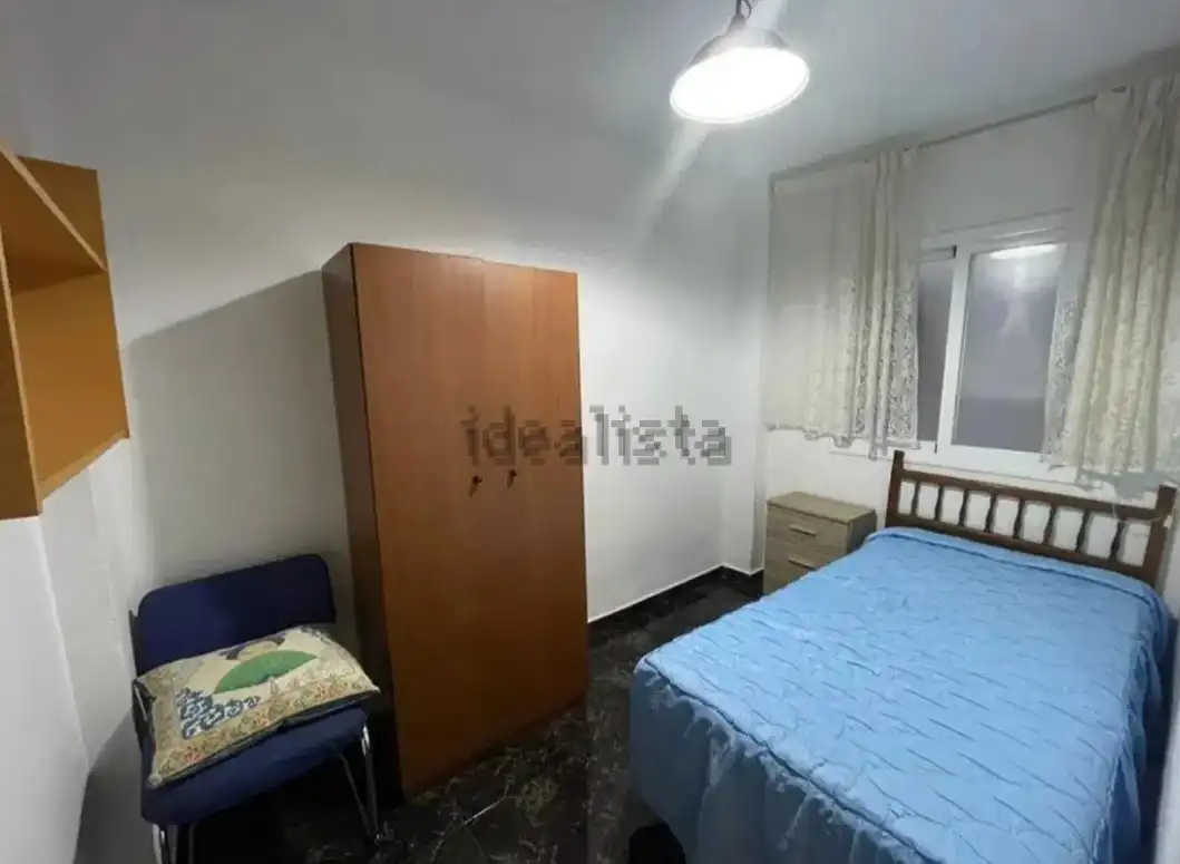 Piso de 90 m² en Granada