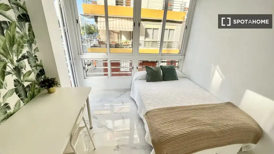 Habitación 81 m², Sevilla