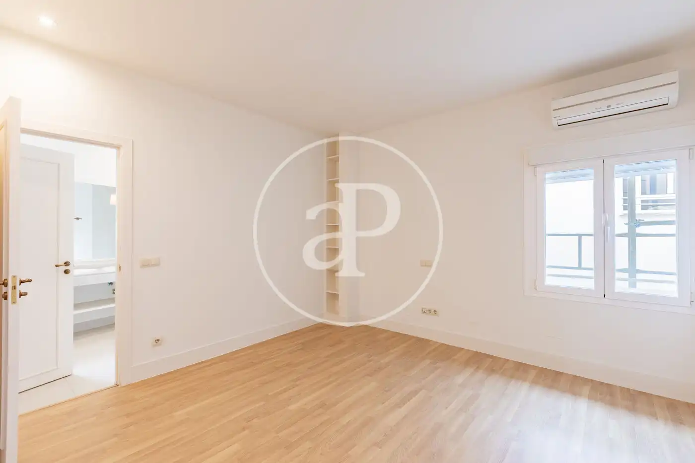 Flat 229 m² in Madrid