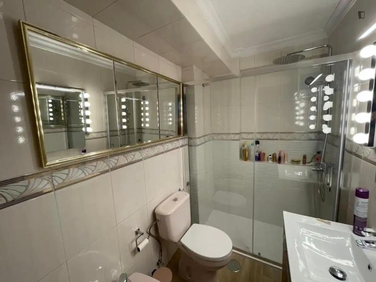 Habitación 90 m², Málaga