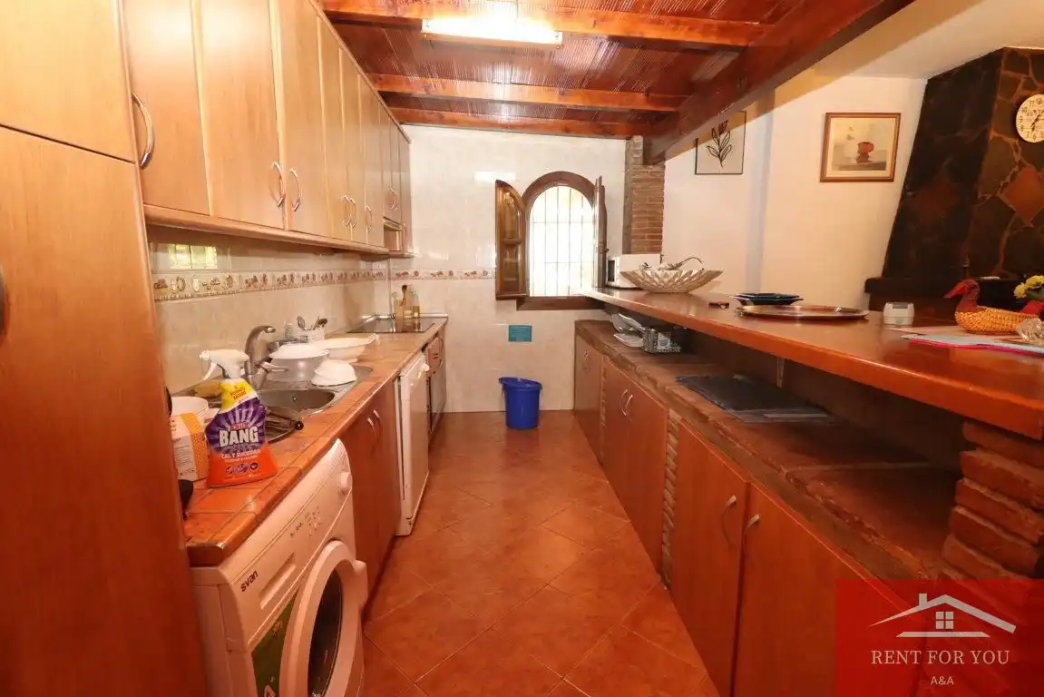 Casa de 110 m² en Alozaina