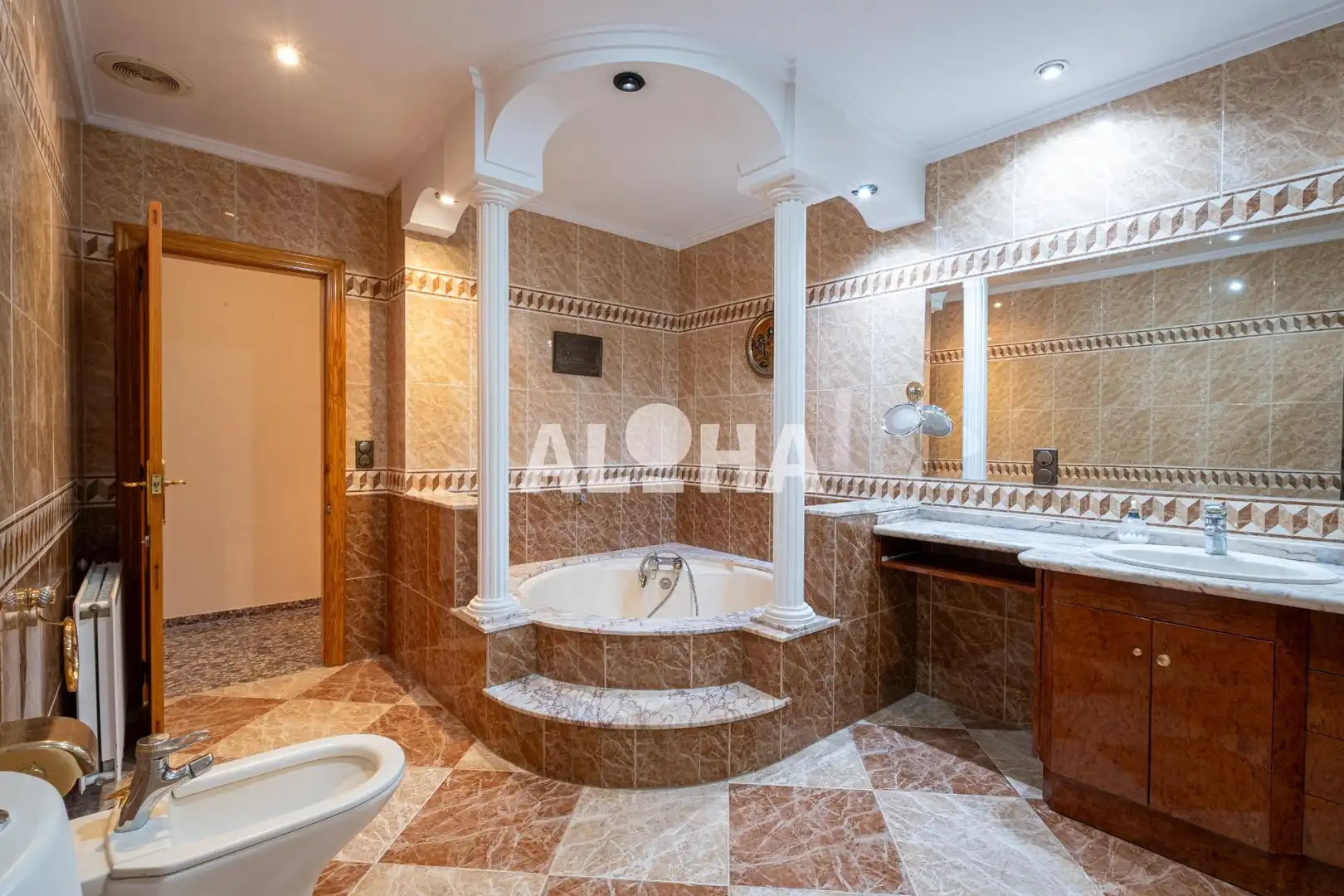 Habitación 346 m², Moncada