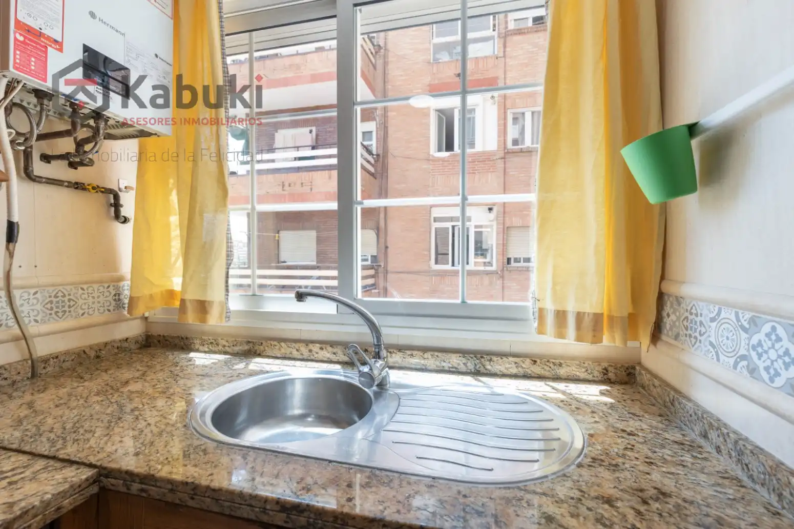 Piso de 80 m² en Granada