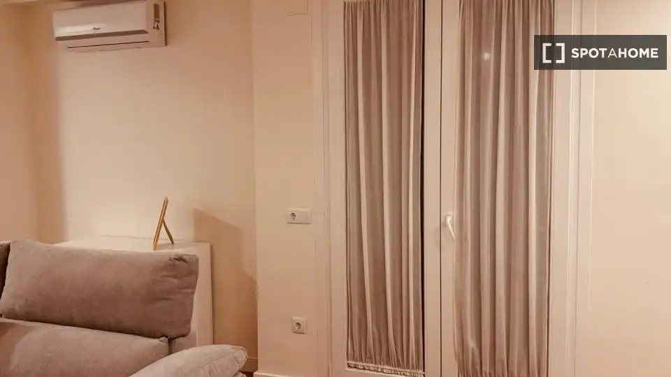 Habitación 69 m², Sevilla