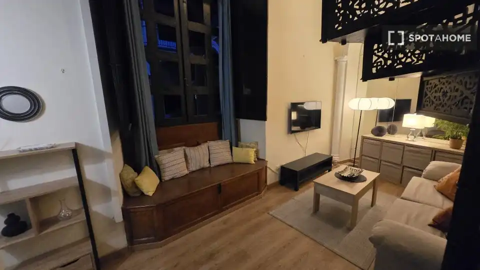 Habitación 46 m², Sevilla