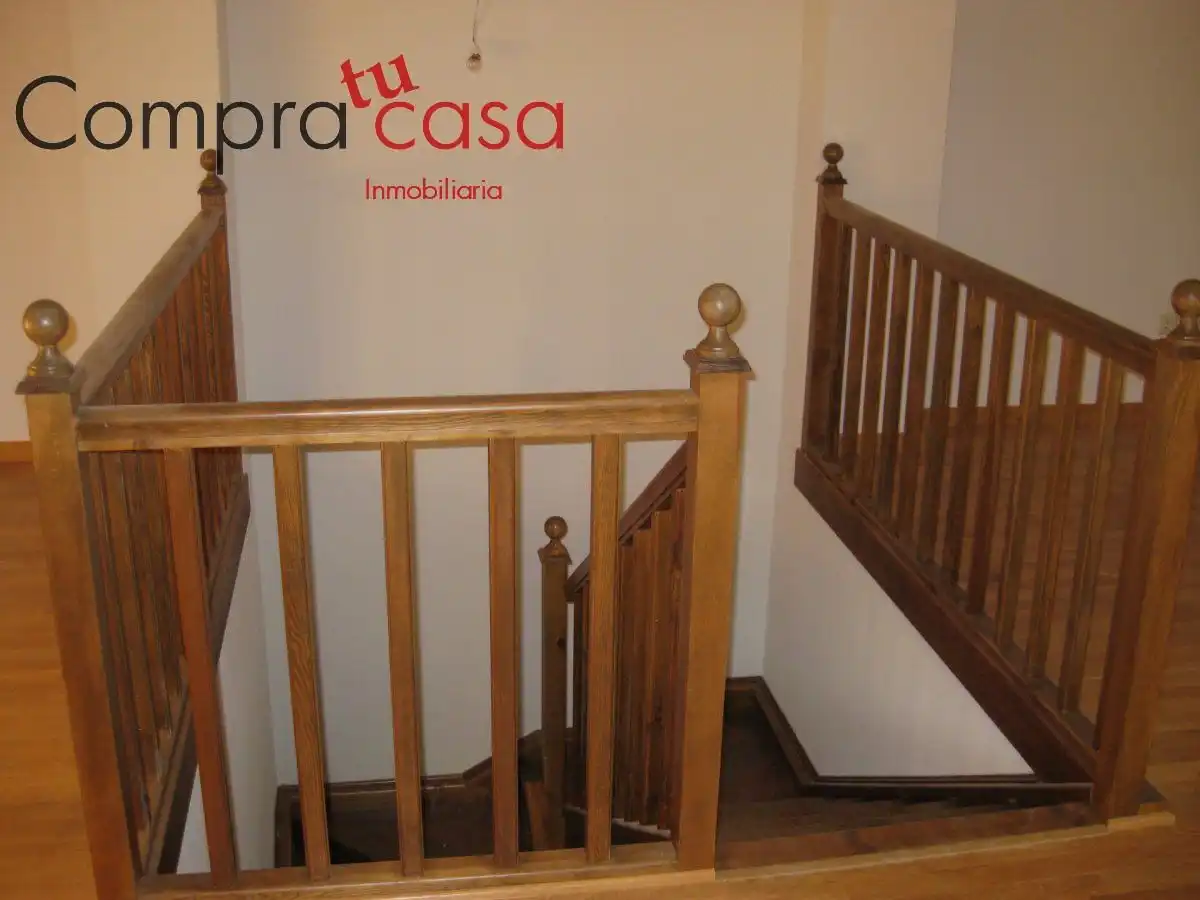 Casa de 210 m² en Revenga