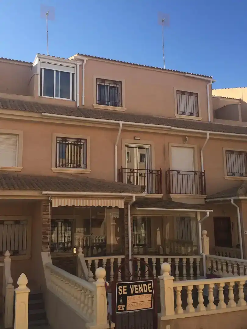 Casa de 85 m² a Oriola