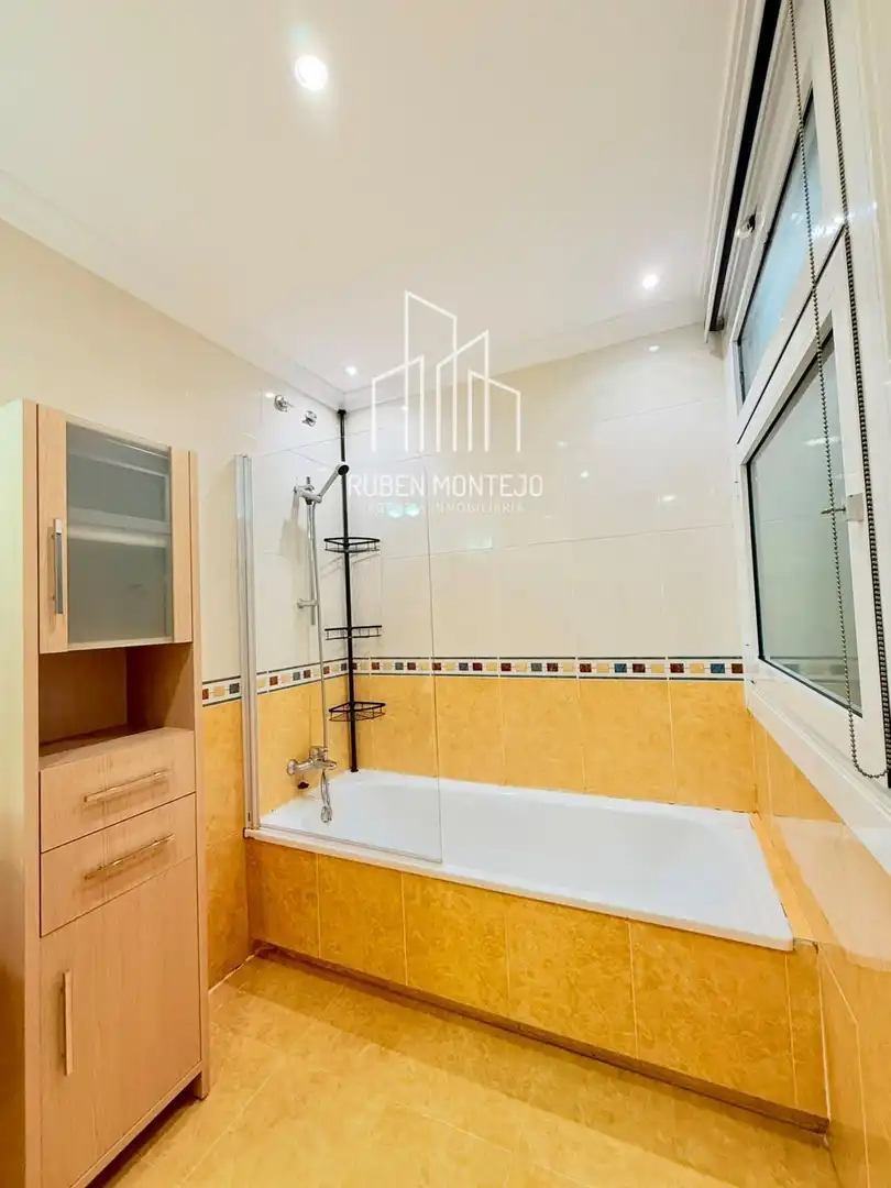 Piso de 140 m² en Castellanos de Moriscos