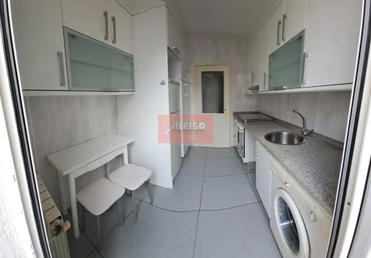 Piso de 70 m² en Ourense