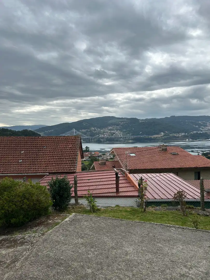 Piso de 300 m² en Moaña