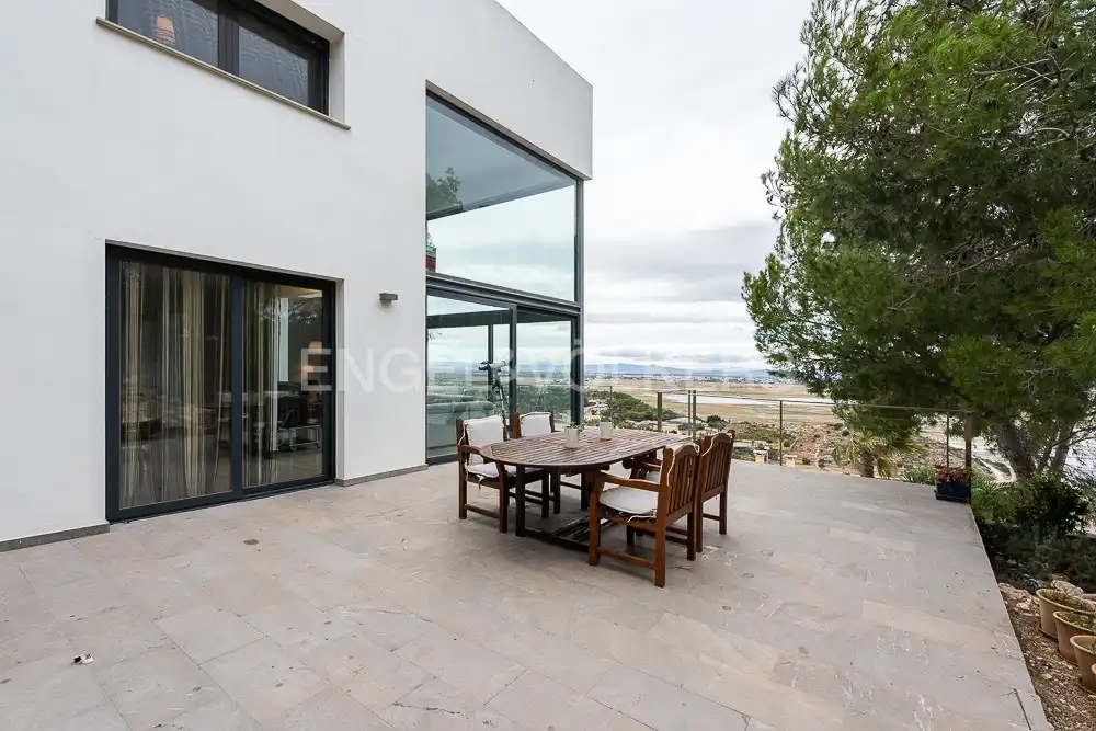 Piso de 320 m² en Cullera