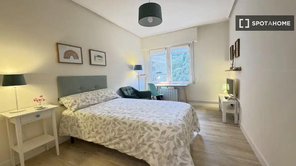 Habitación 104 m², Bilbao