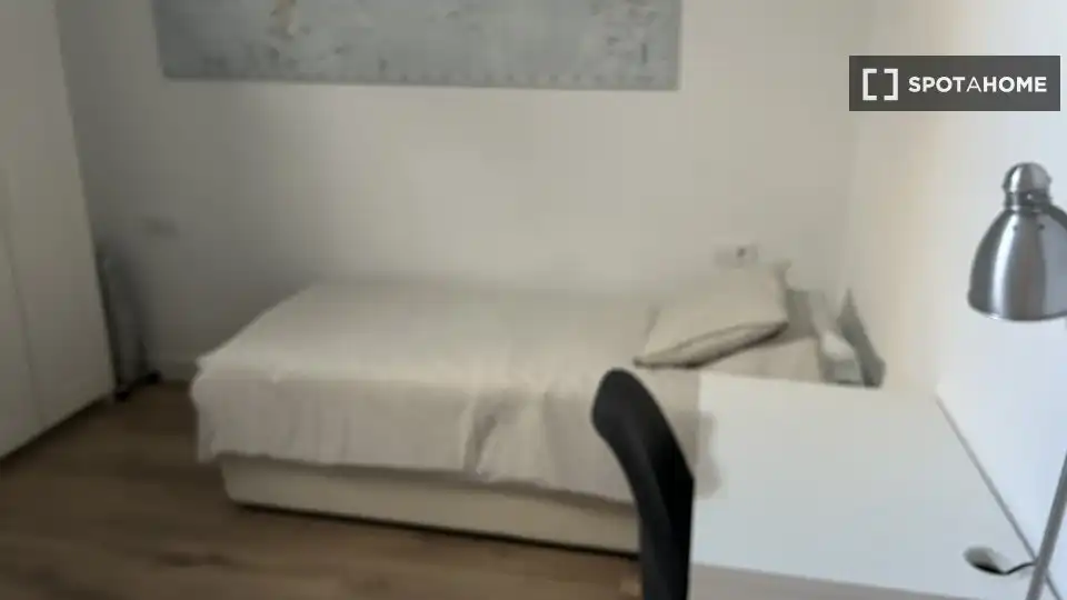 Habitación 81 m², Sevilla