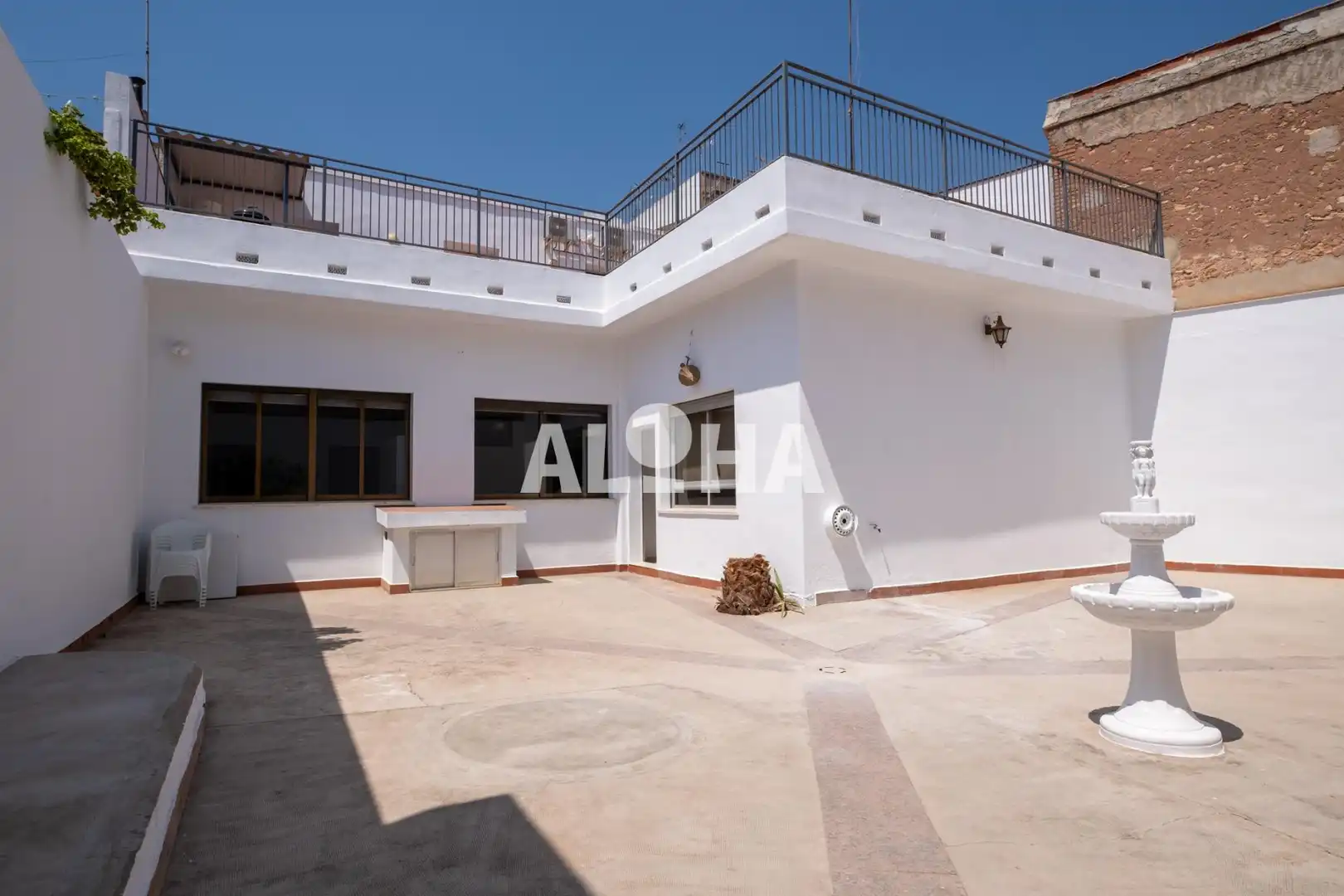 Habitación 354 m², Moncada