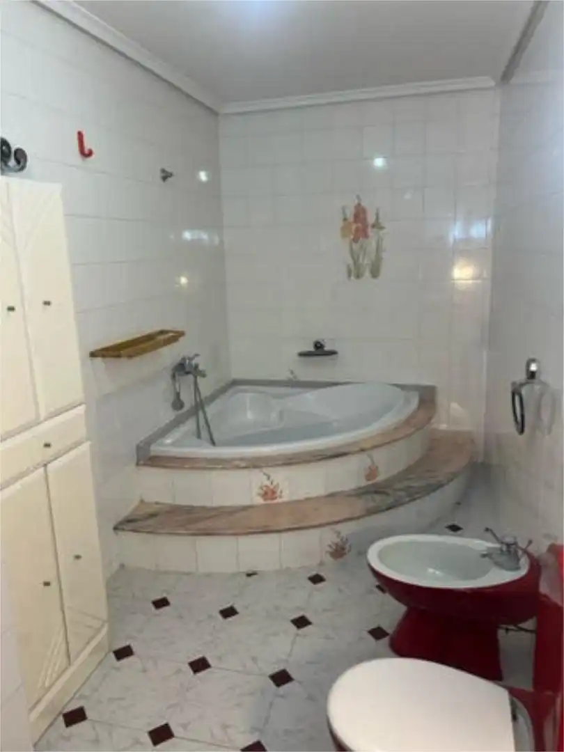 Piso de 200 m² en Noia