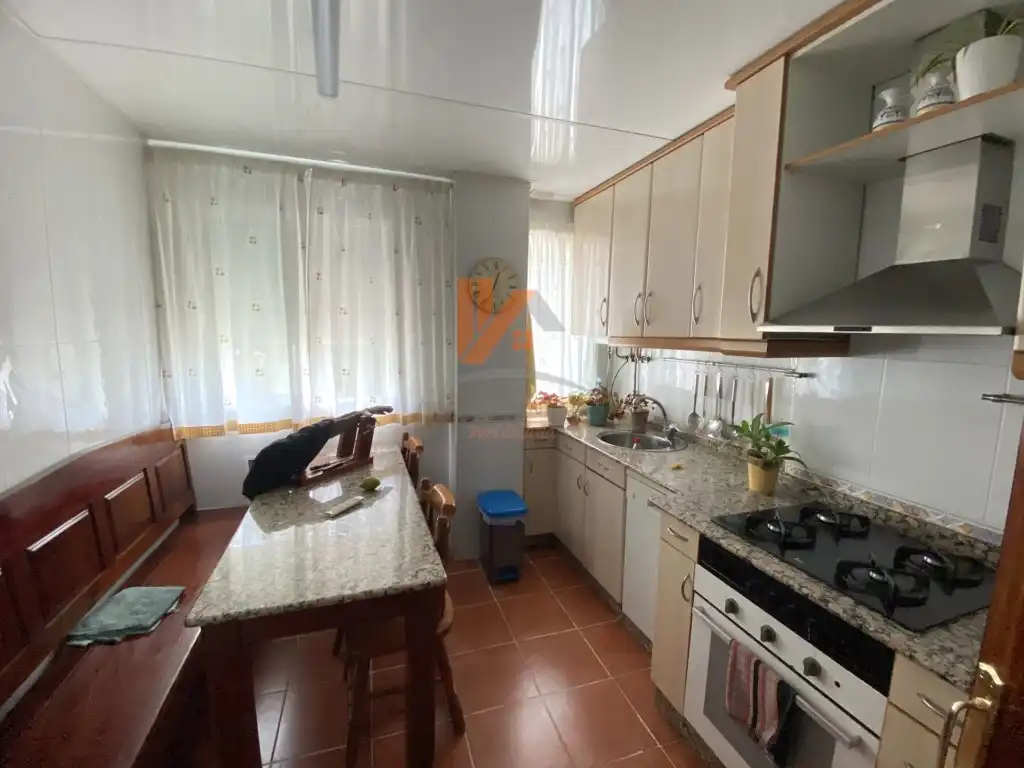Pis de 77 m² a Santiago de Compostel·la