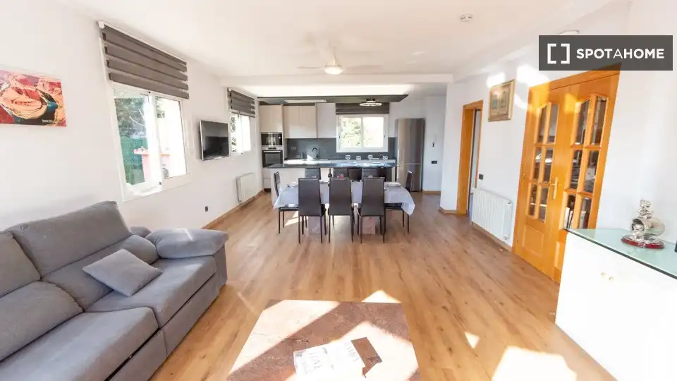 Piso de 350 m² en Sentmenat