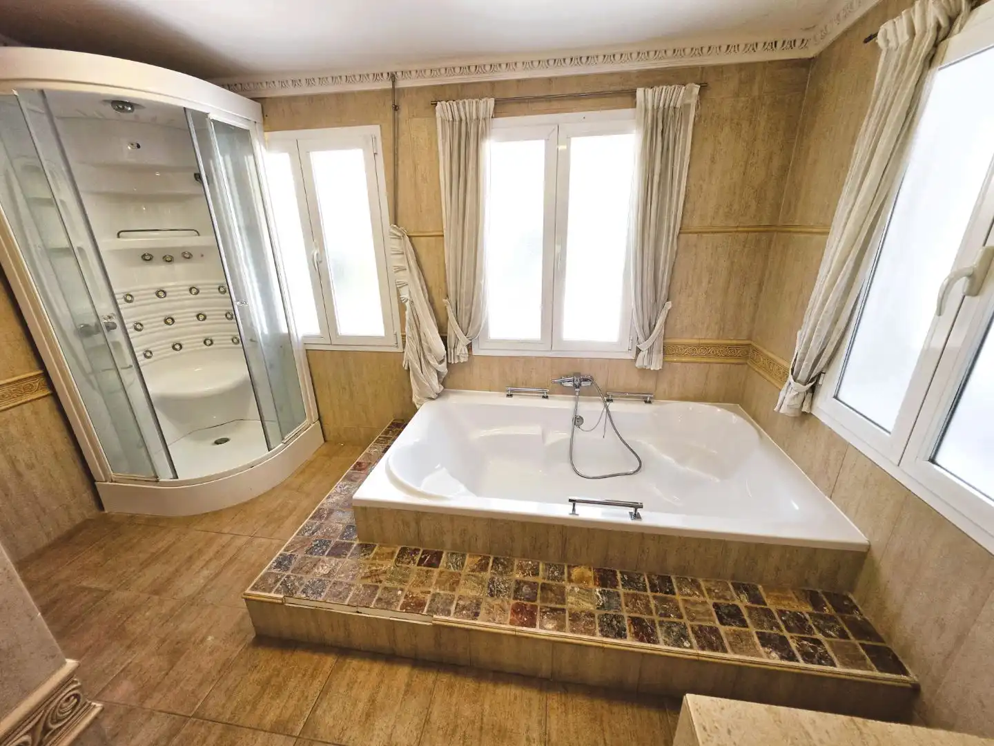 Piso de 210 m² en Marbella