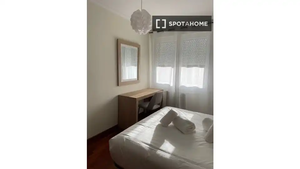 Habitación 81 m², Oviedo