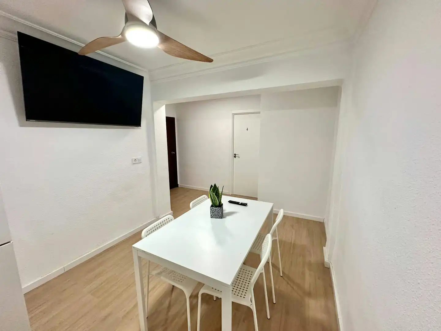Chambre à louer, Valence
