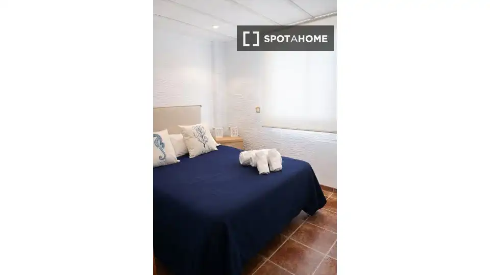 Habitación 40 m², Alicante