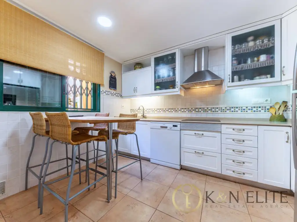 Maison 180 m² à Santa Pola