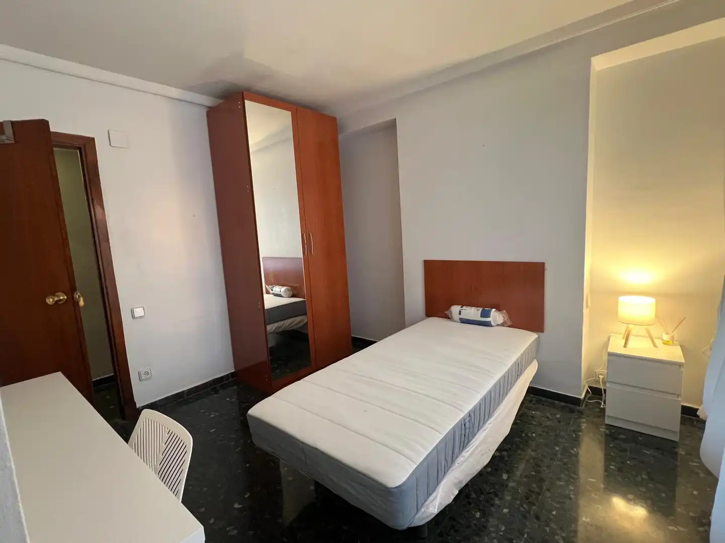 Piso de 85 m² en Zaragoza