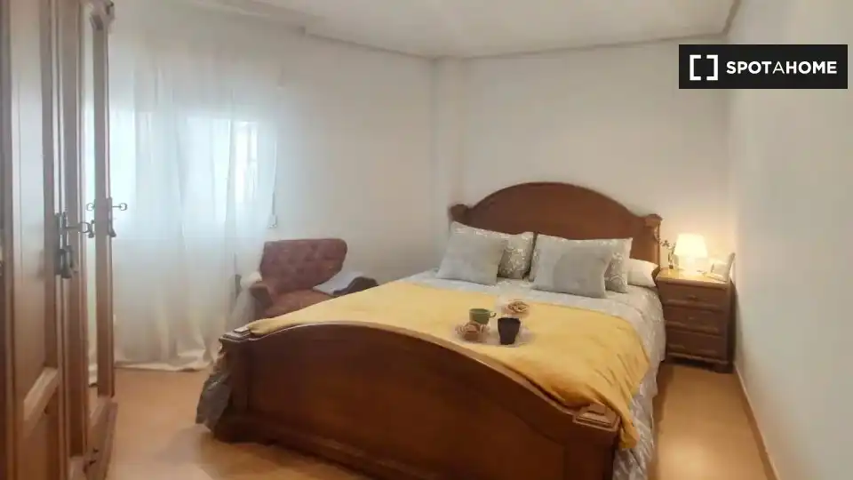 Habitación 79 m², Santander