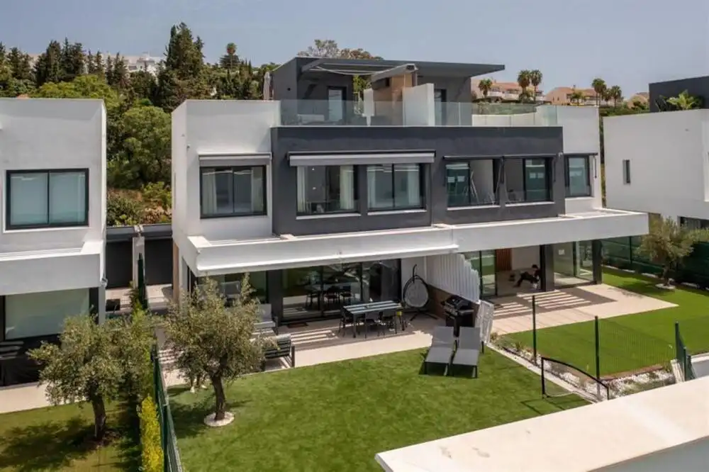 Casa de 277 m² en Estepona