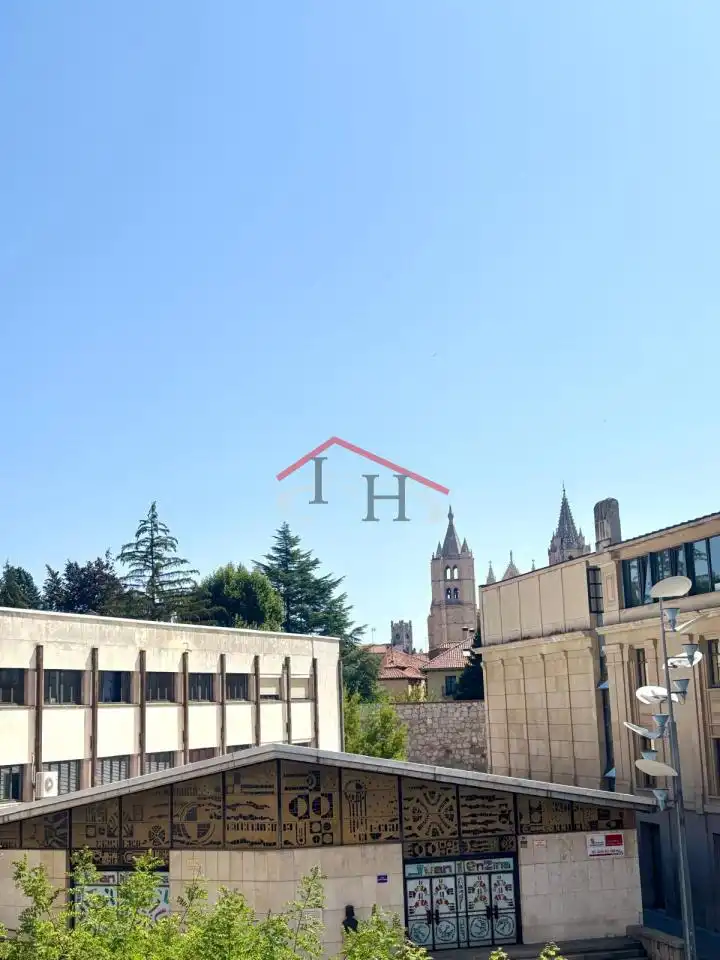 Piso de 86 m² en León