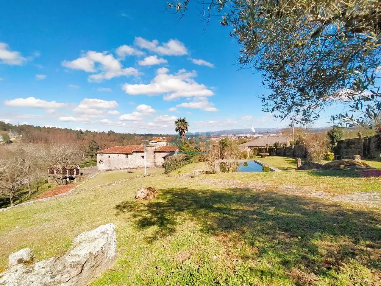 Casa de 590 m² a San Cibrao das Viñas