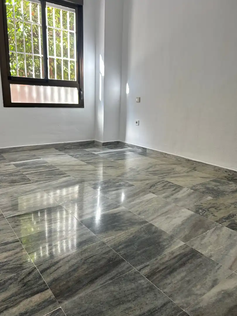 Piso de 93 m² en Sevilla
