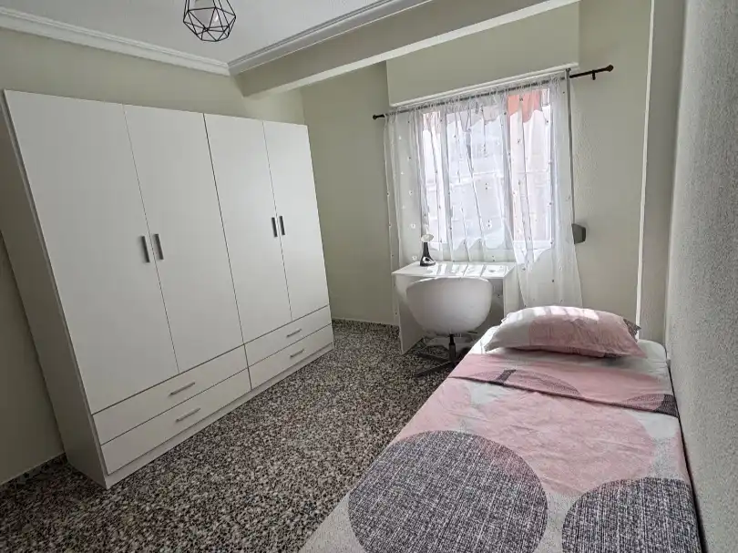 Habitación 76 m², San Vicente del Raspeig
