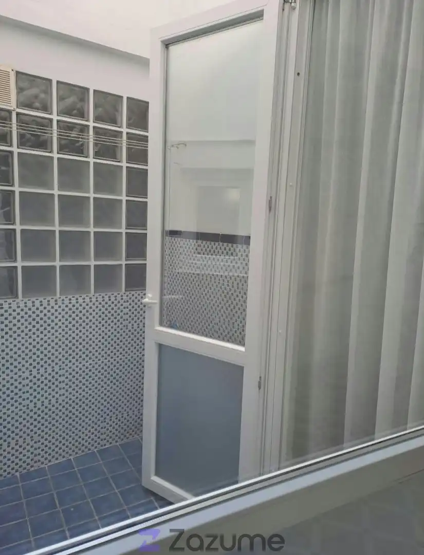 Piso de 90 m² en Linares