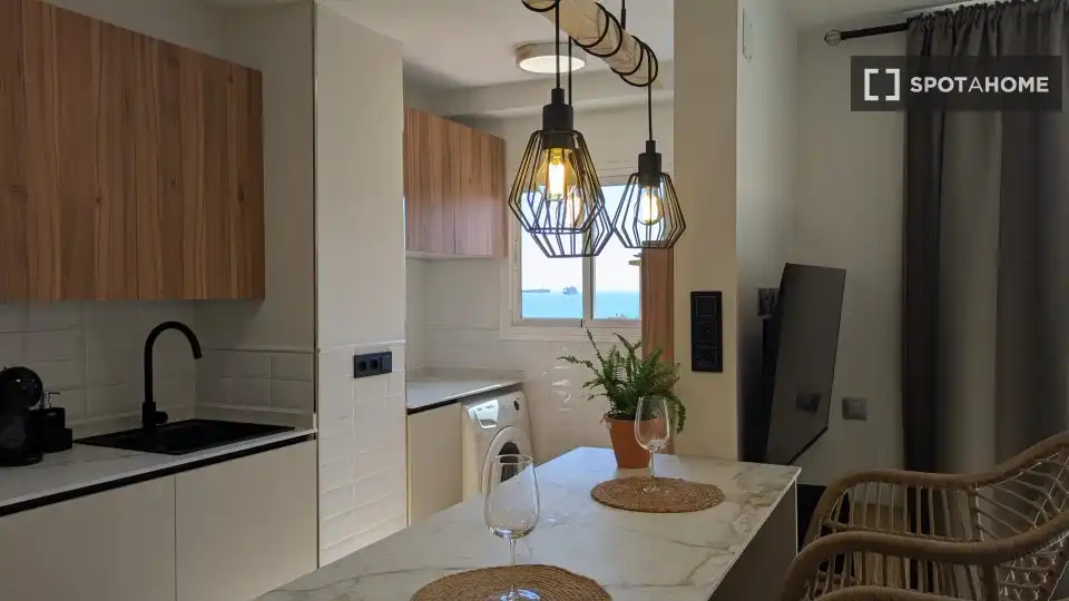 Habitación 90 m², Málaga