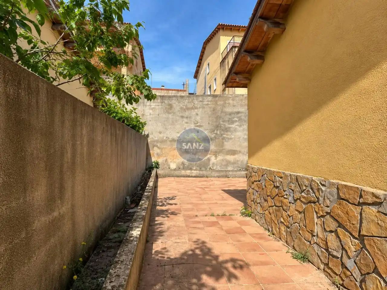 Haus 323 m² in l'Énova