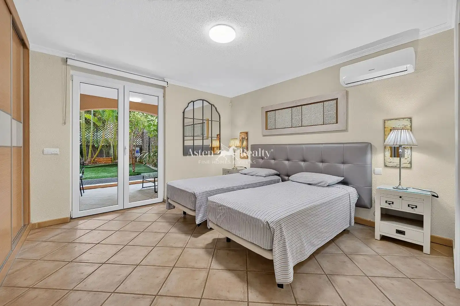 Casa de 325 m² en Arona