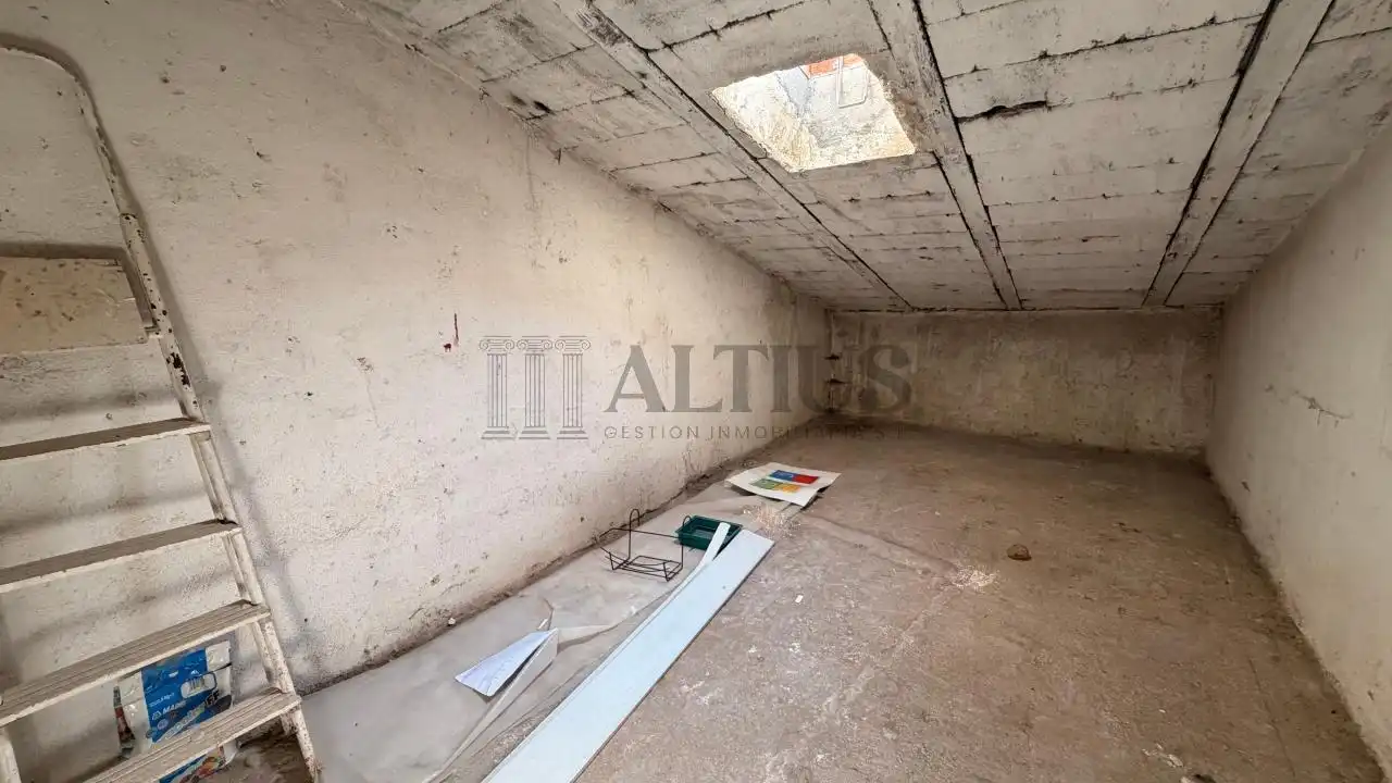 Piso de 180 m² en Santiago de Compostela